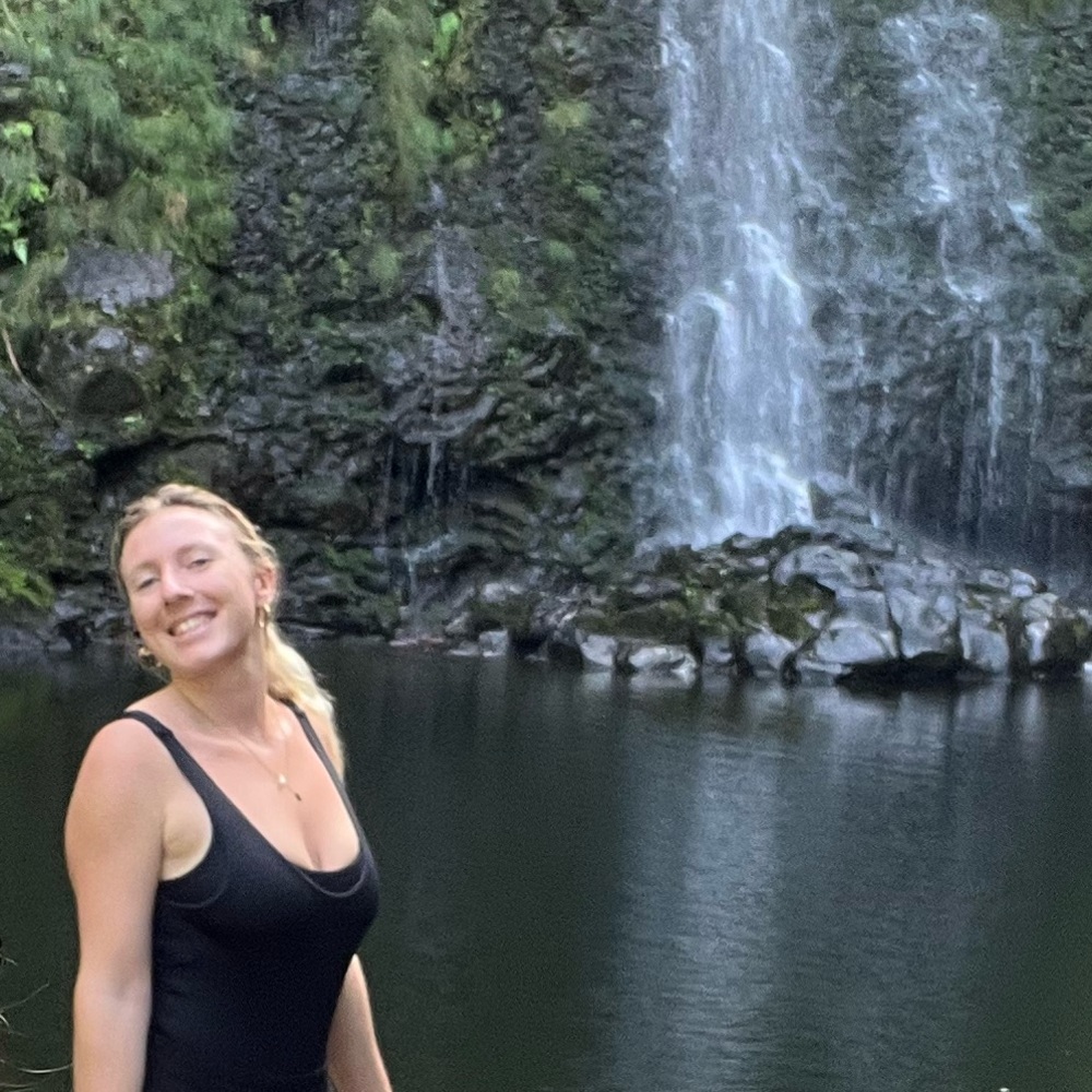 Meet your Posher, Lauren